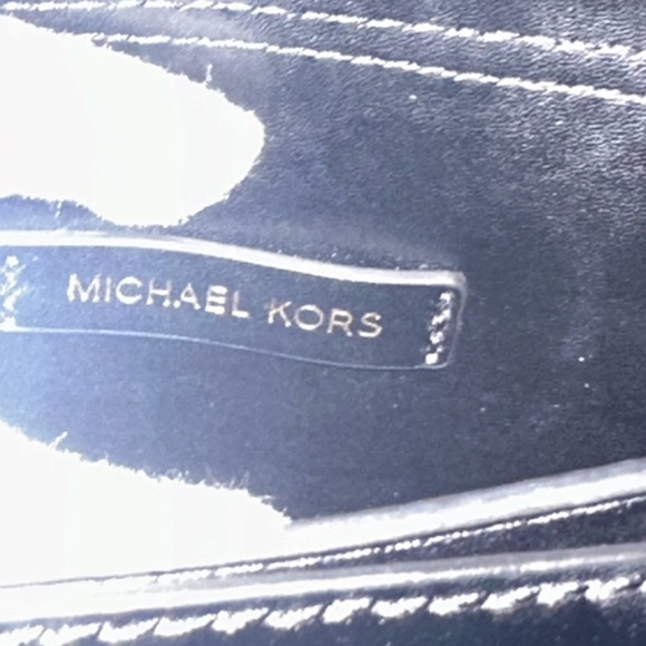 🔥MICHAEL KORS LITA SMALL BLACK / GOLD LEATHER CROSSBODY BAG🔥 - Picture 10 of 17